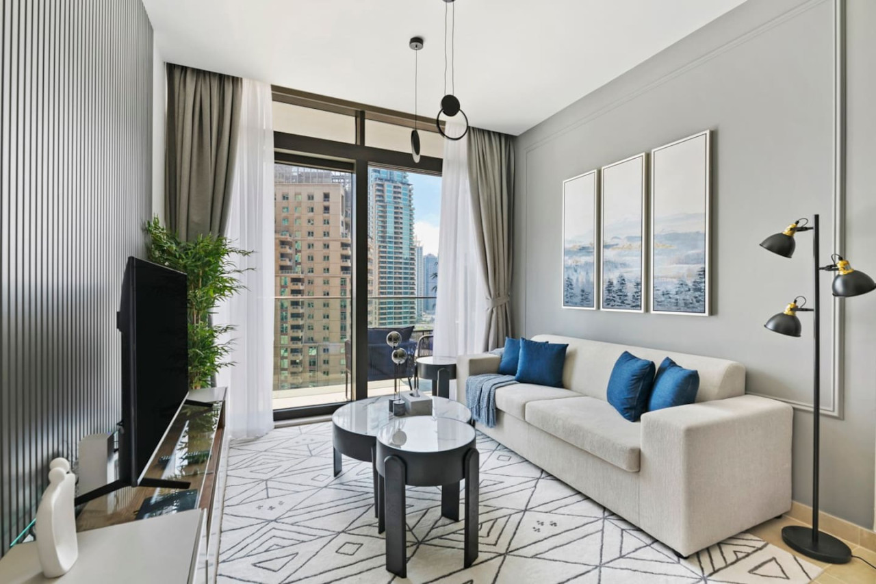 Dubai Service Charges Before Handover: When Buyers Become Responsible